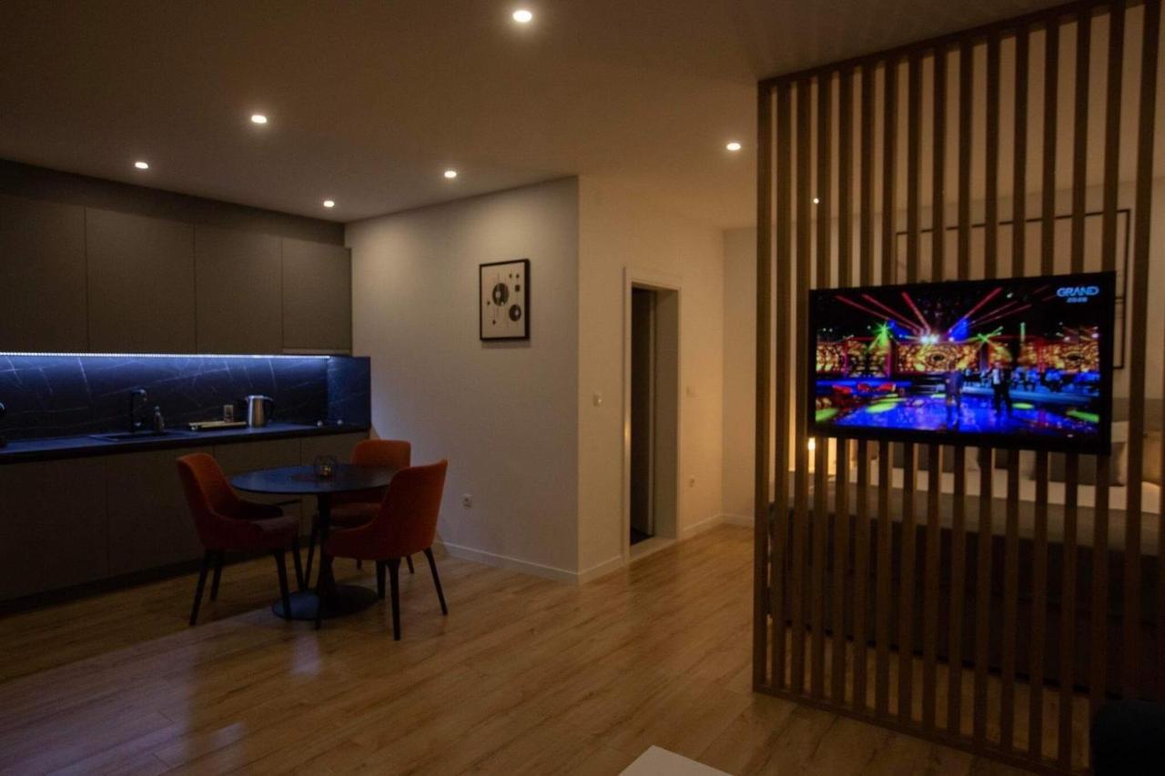 Apartment Romansa Мостар Екстериор снимка